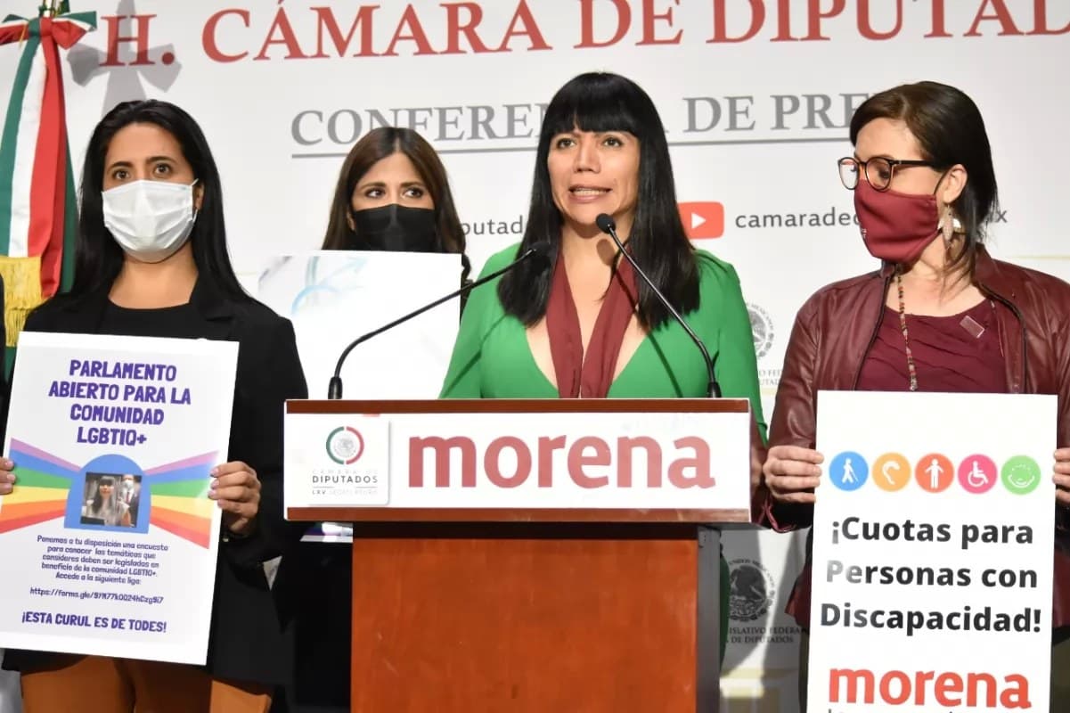 Van por garantías de identidad de género en la credencial del INE