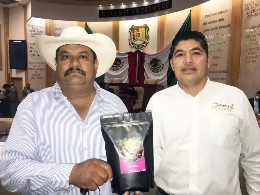 Buscan exhorto para que oficinas gubernamentales solo consuman café nayarita