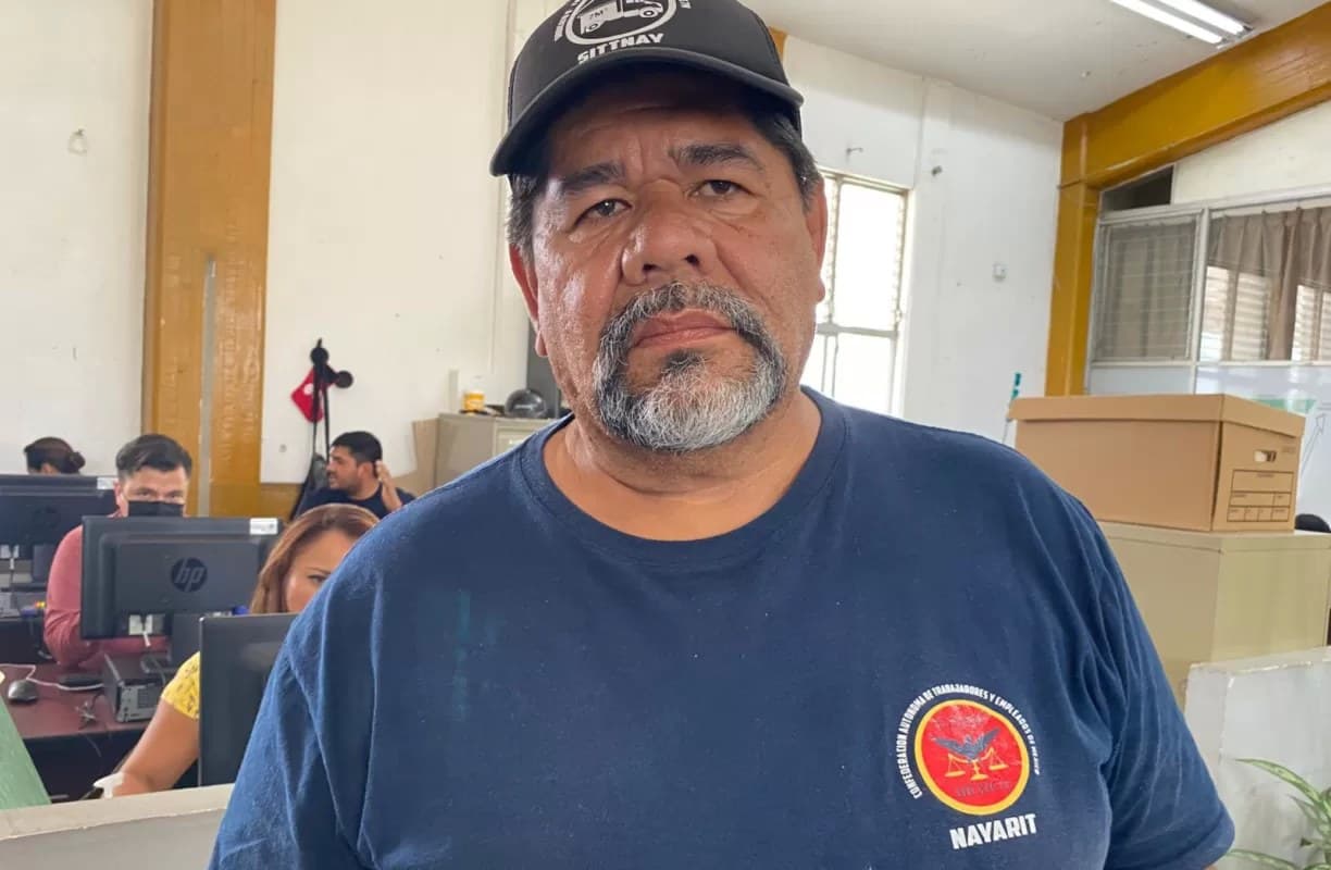 Afectados económicamente camioneros de materiales petreos tras cierre de minas