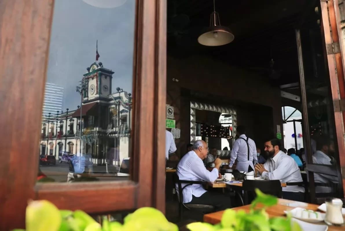 Dialogan Gobernadores de cara a la entrega-recepción