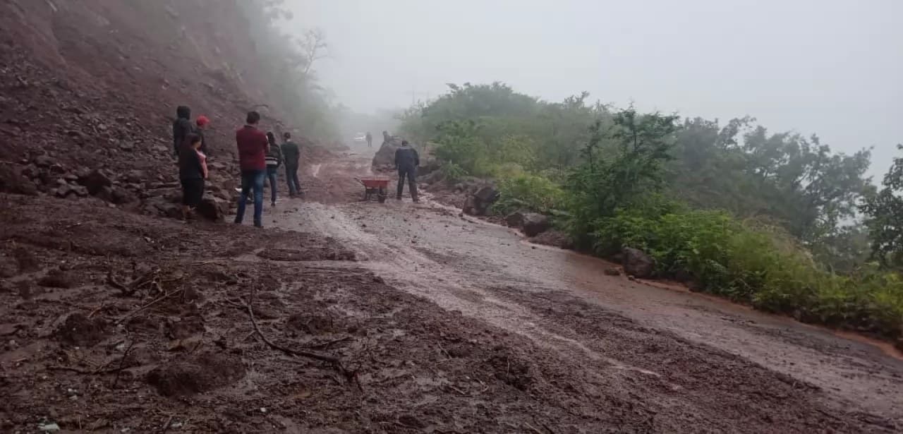 Huracán Nora deja incomunicadas zonas de Del Nayar