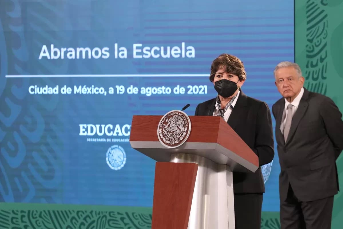 Elimina SEP carta de corresponsabilidad; \"No era oficial\", confirman