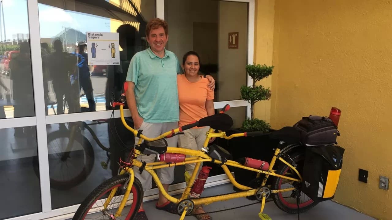 Buscan recorrer todo México en bicicleta: Conoce la historia de Juan Pablo y Xiomi