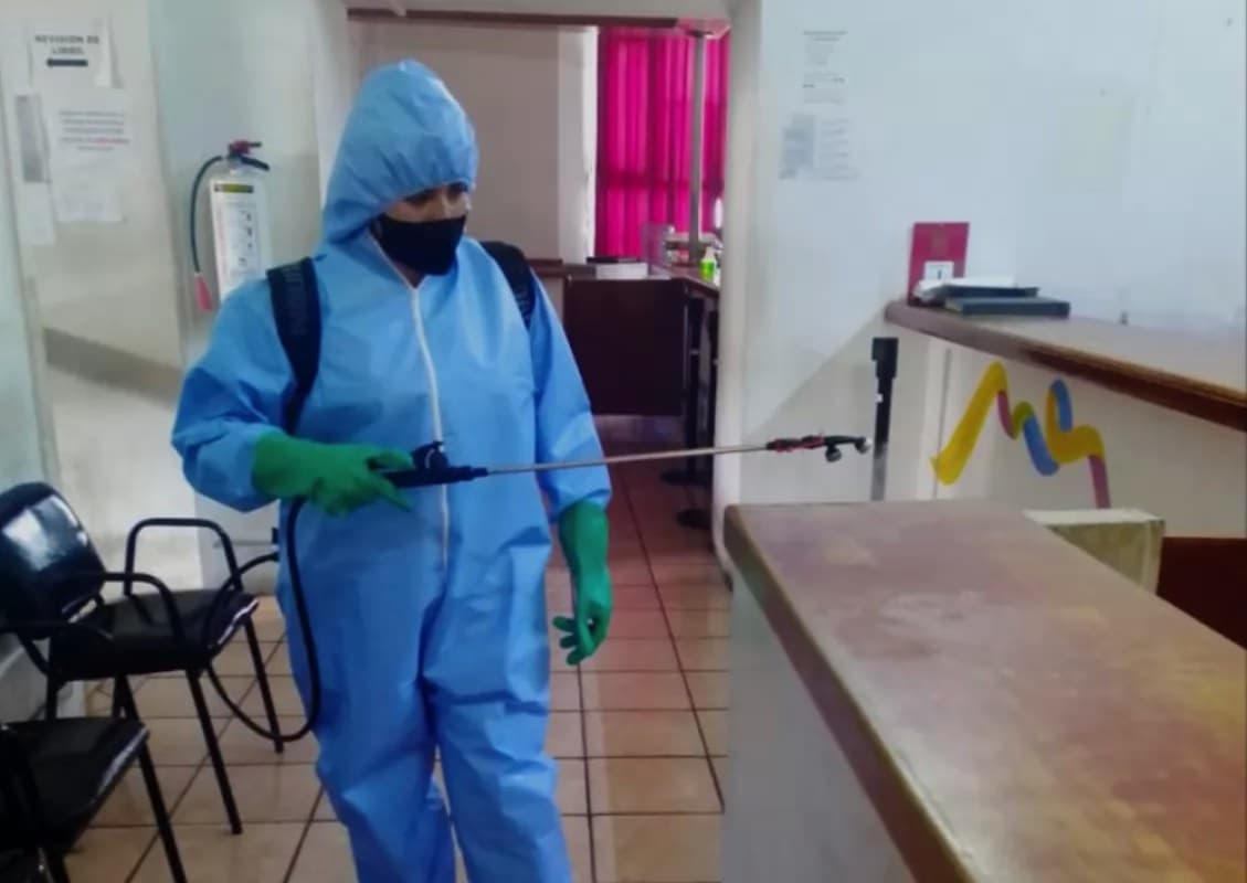 Abarrotan Registro Civil de Tepic tras cierre de oficinas estatales