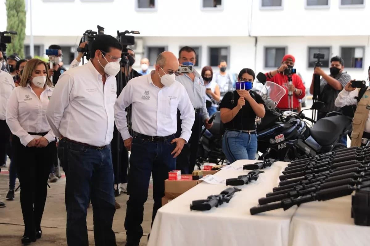 Refuerza Toño Echevarría a la Policía Estatal