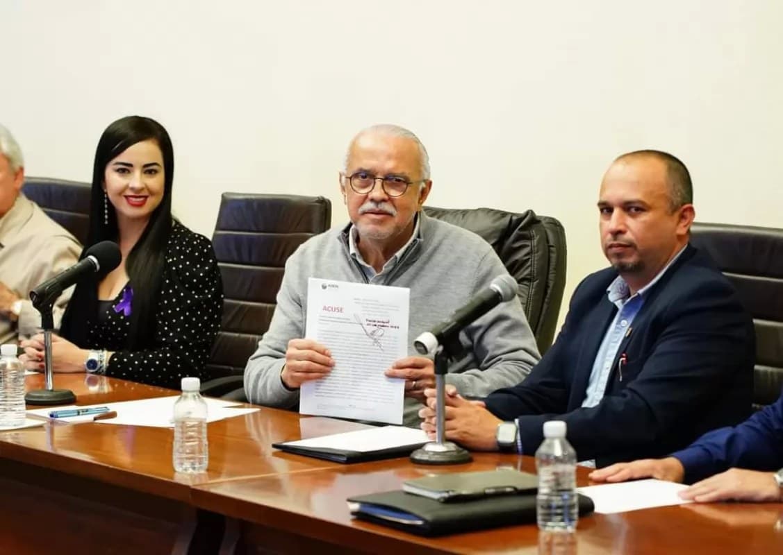 Transparencia y honestidad al servicio del pueblo