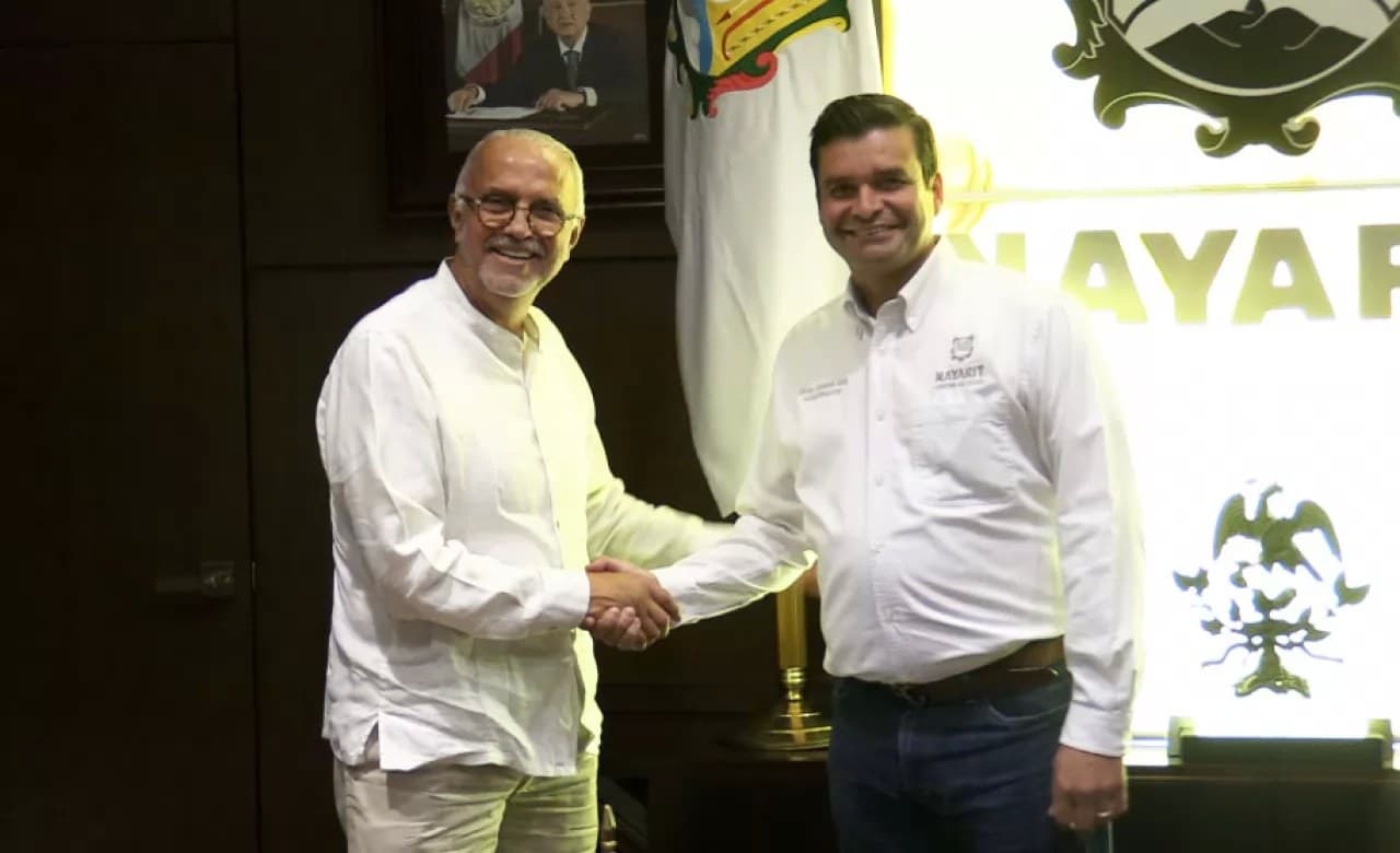 Toño Echevarría se reúne con Miguel Ángel Navarro Quintero