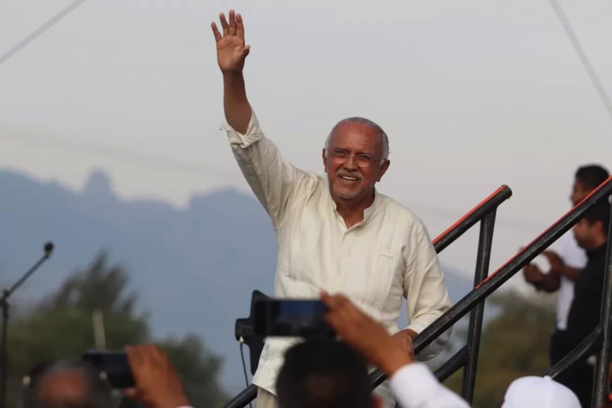 Vamos a construir un nuevo amanecer: Navarro Quintero