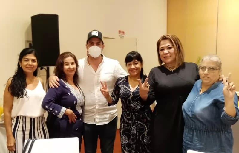 Mujeres empresarias recibieron a Luis Munguía