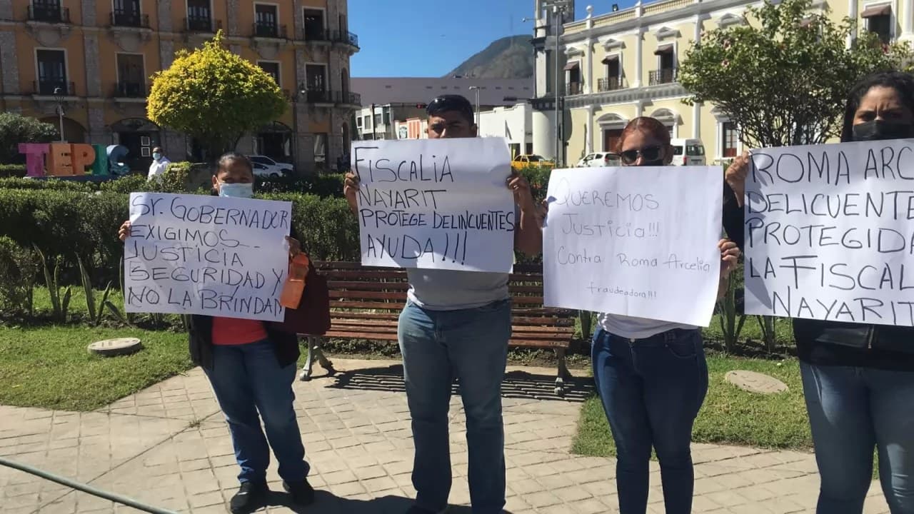 Piden intervención del gobernador los fraudeados por terrenos en Tepic