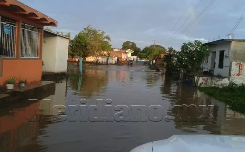 Vecinos de la Cantera piden al ayuntamiento que limpien canales y alcantarillas