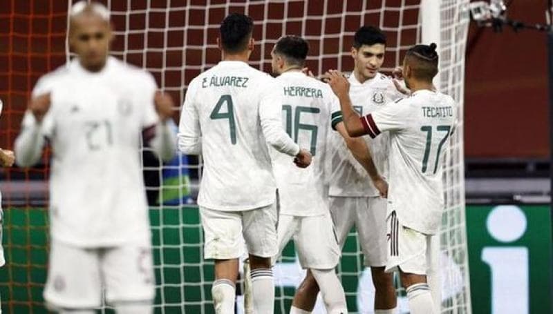 Raúl Jiménez, de villano a héroe con el Tri frente a Holanda