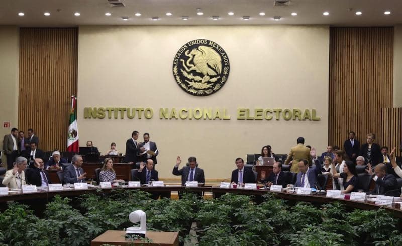 México. INE ya tiene fecha para la primer consulta popular del país