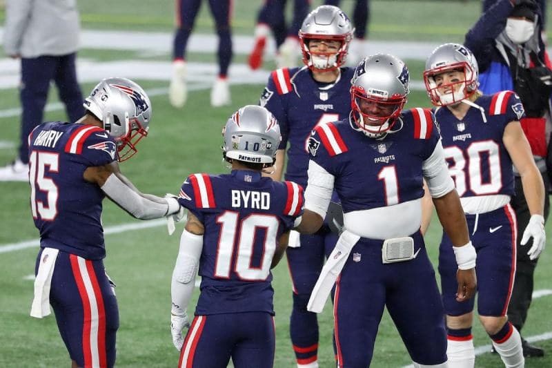 NFL: Patriots venció a Ravens de la mano de Newton y Burkhead