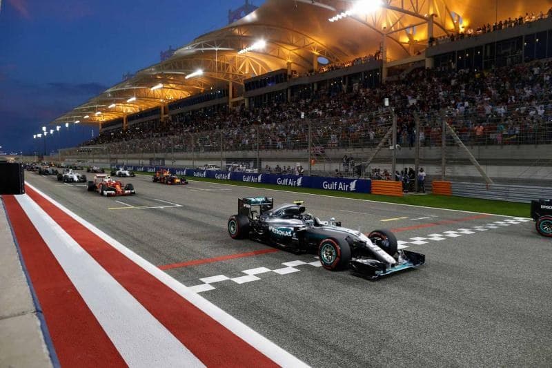 F1 | GP DE BAHRÉIN: Checo pierde el podio a tres vueltas del final