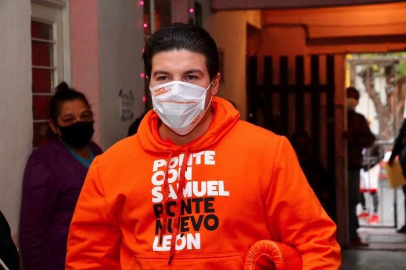 ¡Otra vez Samuel García!: Tunden al Senador por supuestos cubrebocas \"photoshopeados\"