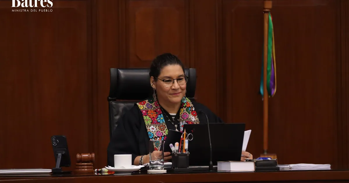 SCJN ordena al IMSS cubrir aparatos auditivos y prótesis a menores; Lenia Batres vota en contra