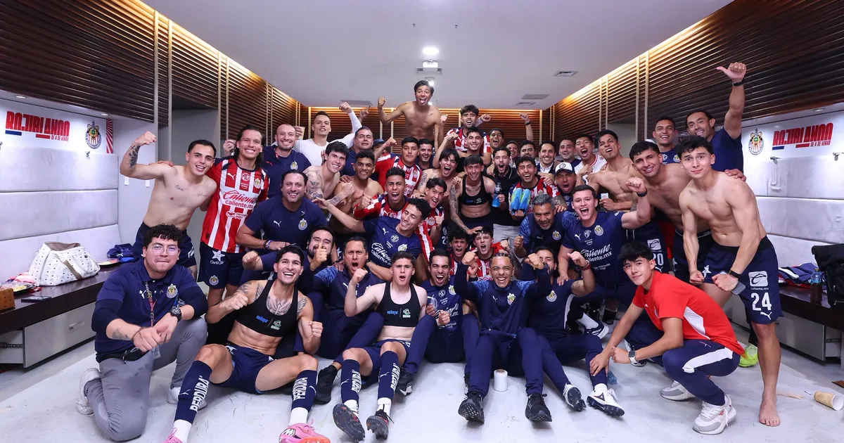 Chivas doblegó a Tigres 2-0 y avanza a semifinales del Clausura 2026