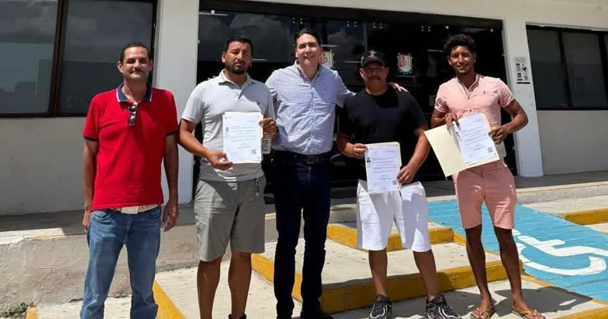 Órdenes de aprehensión contra defensores de Playa Cocinas siguen vigentes pese a anuncio del alcalde Santana