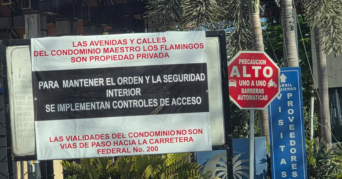 Exigen investigar privatización de accesos públicos en zona de Flamingos, Bahía de Banderas