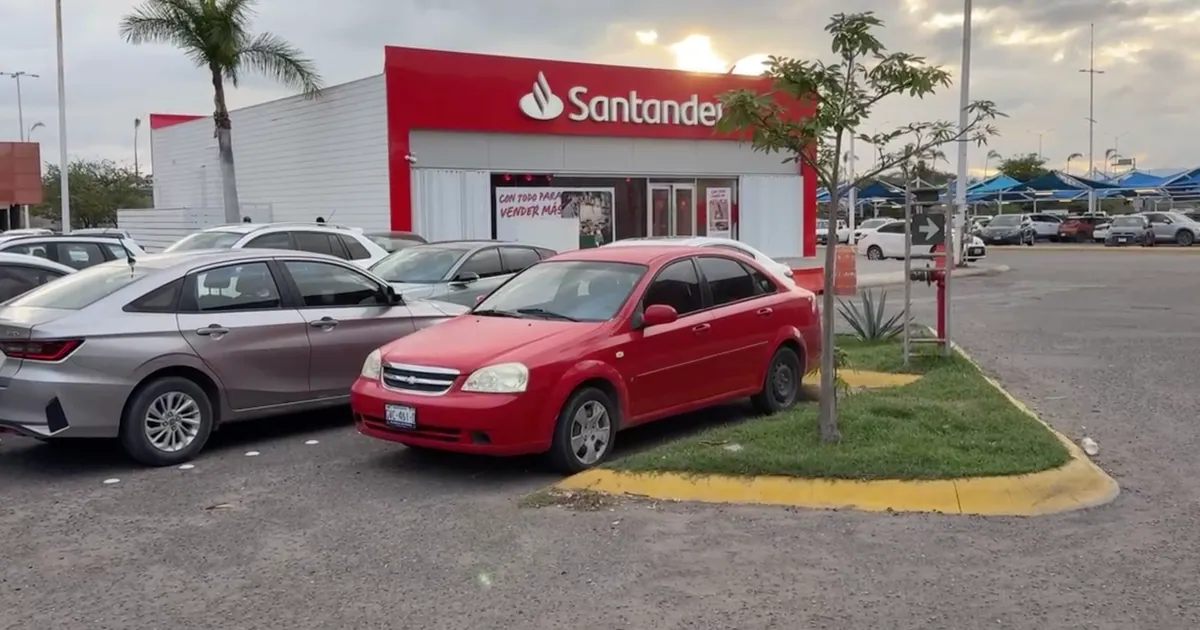 Ola de robos en Plaza Lago Real de Mezcales: asaltan a gerente de Subway con 50 mil pesos
