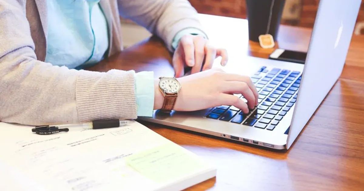 ¿Cómo editar un PDF online con texto, imágenes y comentarios?