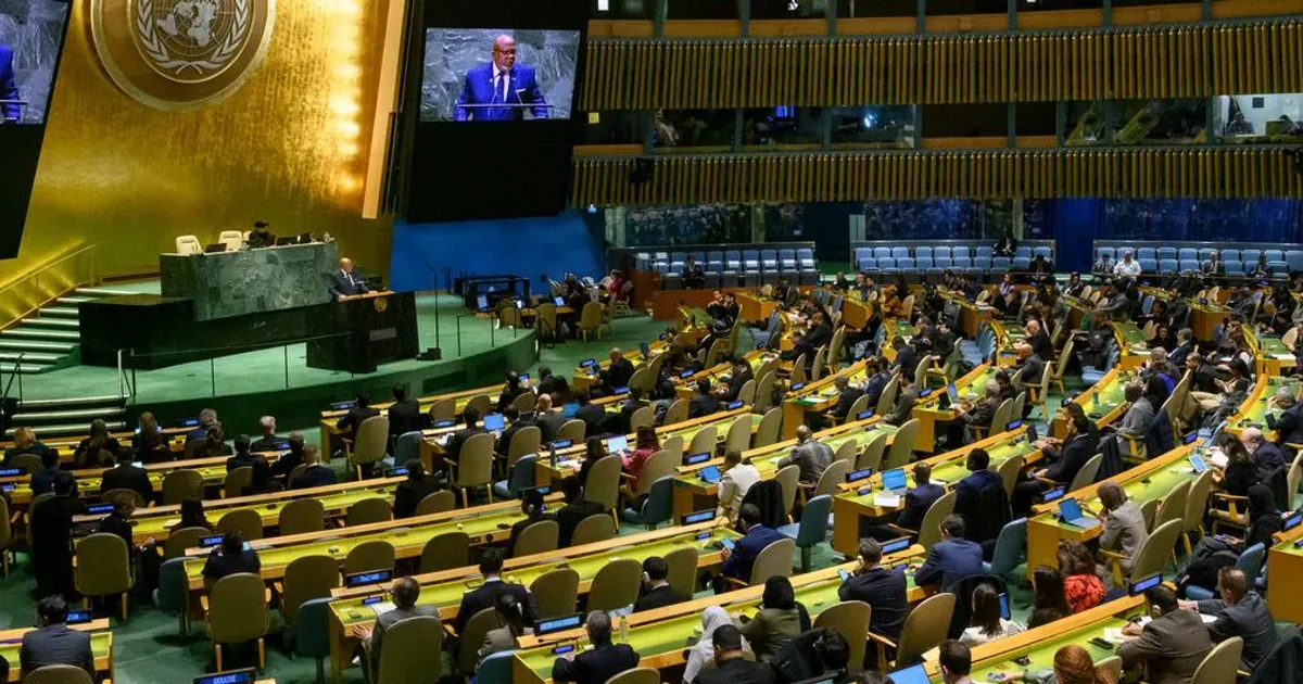 ONU advierte sobre riesgos de la IA; Trump se niega a regularla