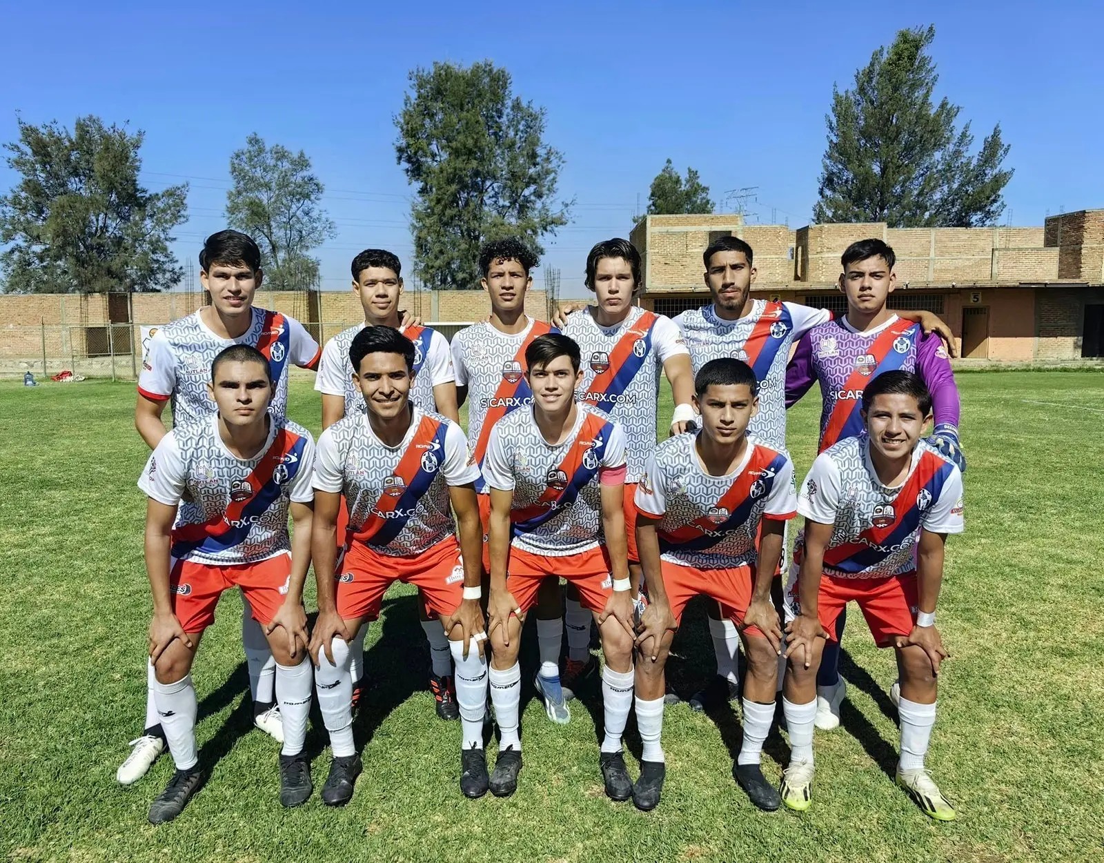 Guerreros de Autlán reciben castigo por actos de su Alcalde