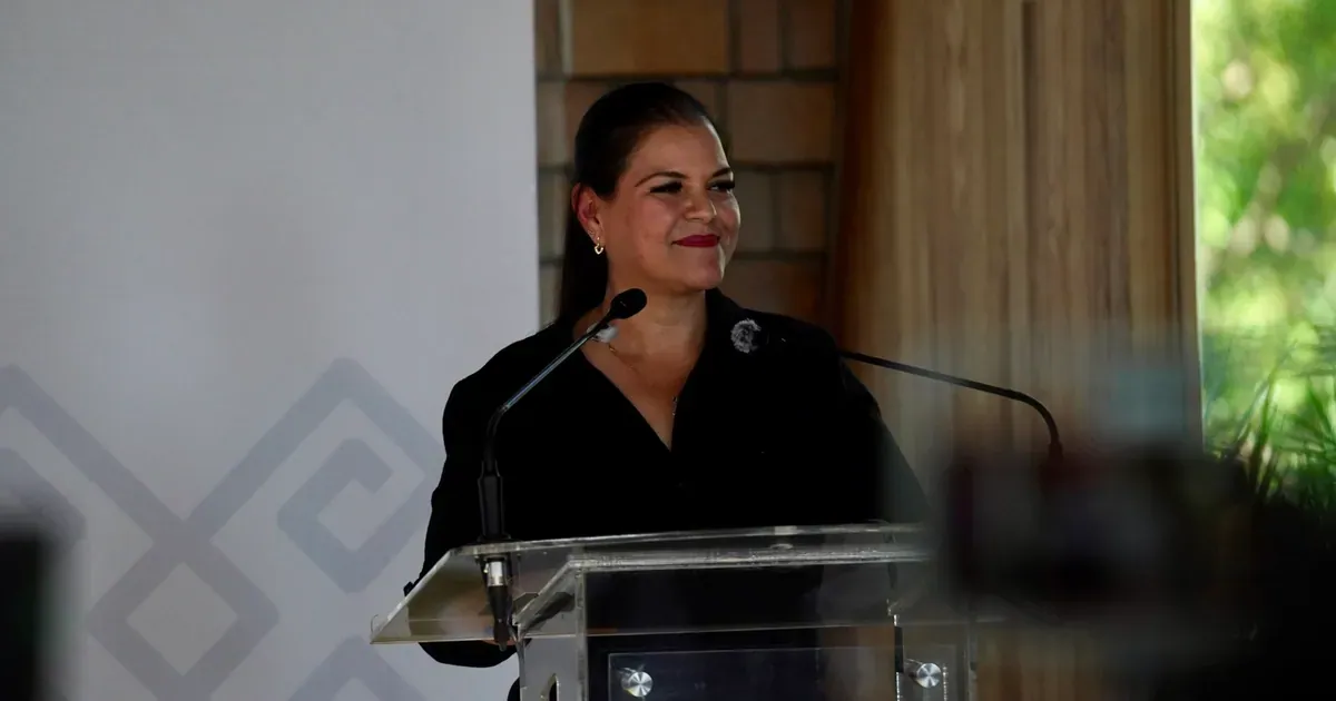 Blanca Simancas se registra para coordinar Morena en Tepic