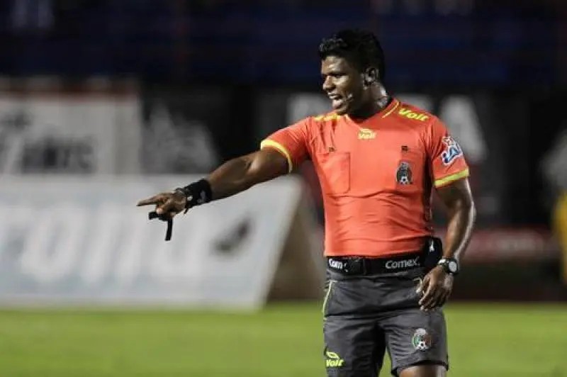 Adalid Maganda convoca a cierre de instalaciones de FMF