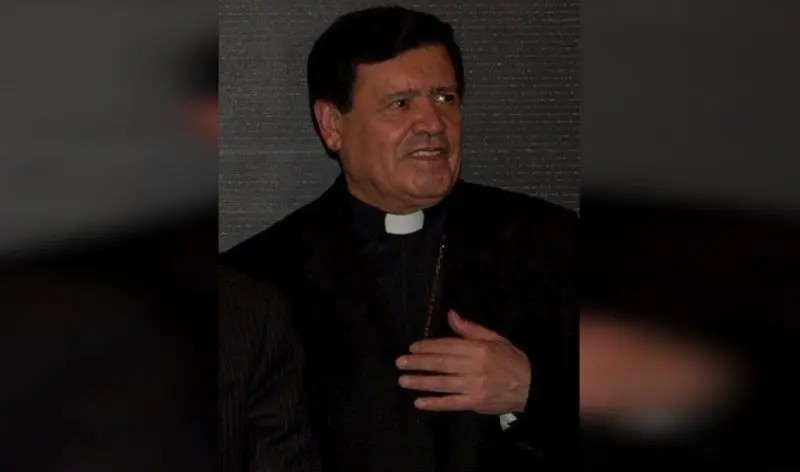 Norberto Rivera sale del hospital tras más de mes y medio internado