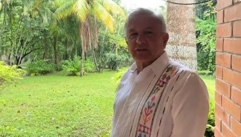 Es mejor una valla, que poner granaderos: Justifica AMLO