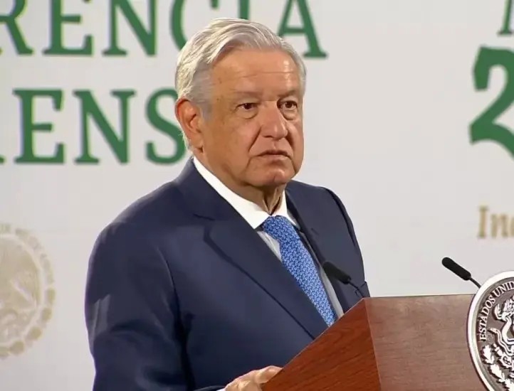 AMLO pide investigar a jueces por suspensión de su reforma eléctrica
