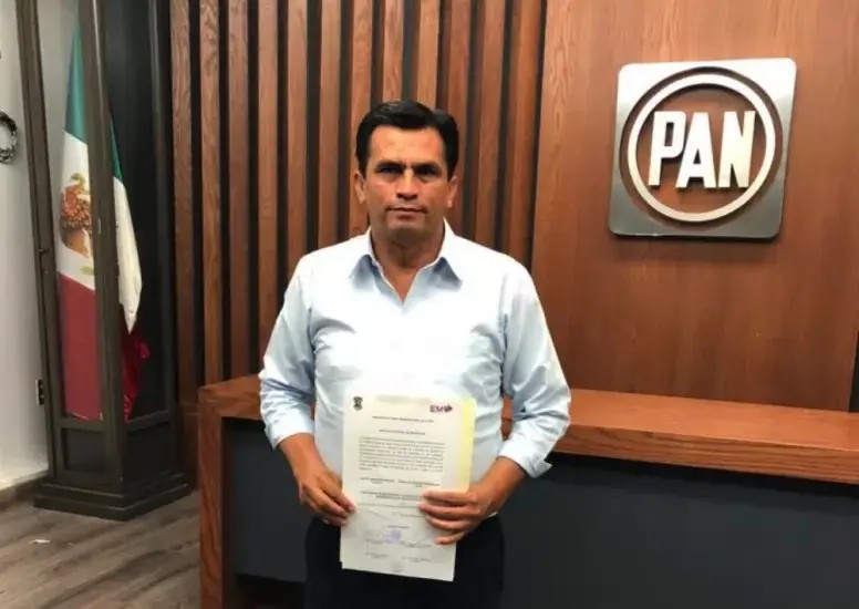 \"Yo me puedo gastar el dinero hasta con put$%&\": Diputado en Michoacán