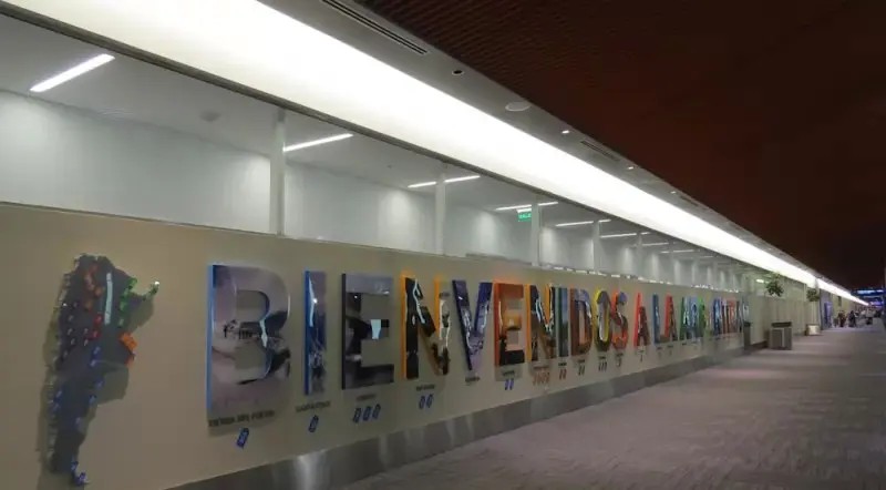 COVID-19. Argentina suspende vuelos procedentes de México, Brasil y Chile