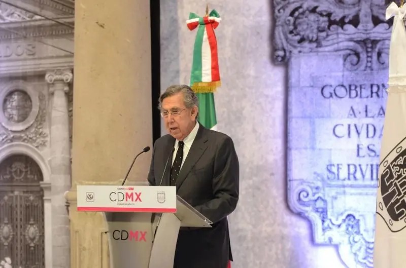 AMLO informa que Cuauhtémoc Cárdenas padece COVID-19