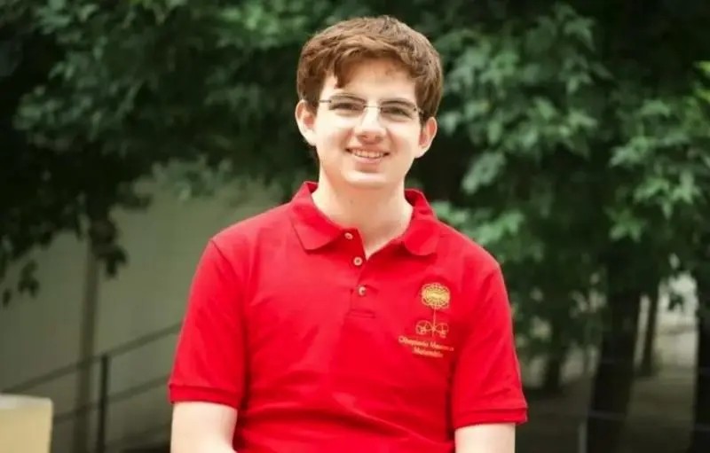 Orgullo Nacional. Joven mexicano gana medalla de oro en matemáticas