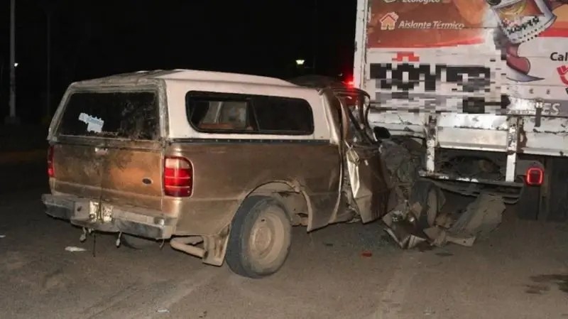 Mazatlán. Familia resulta lesionada tras chocar con camión