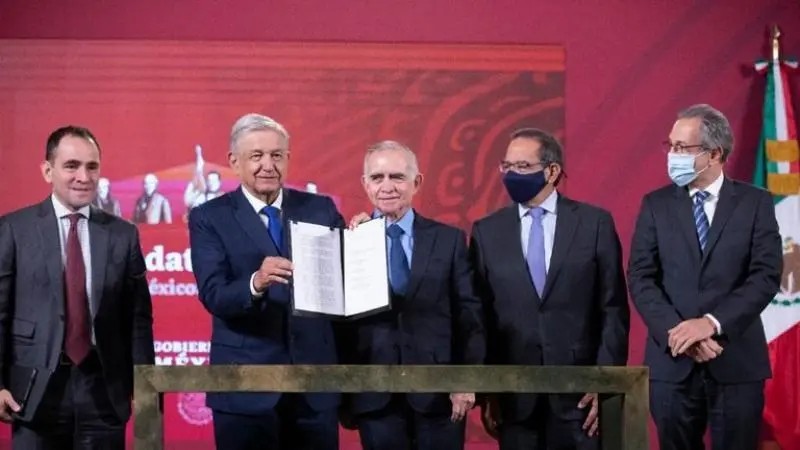 AMLO y empresarios anuncian un plan de inversión por más de 297,000 millones