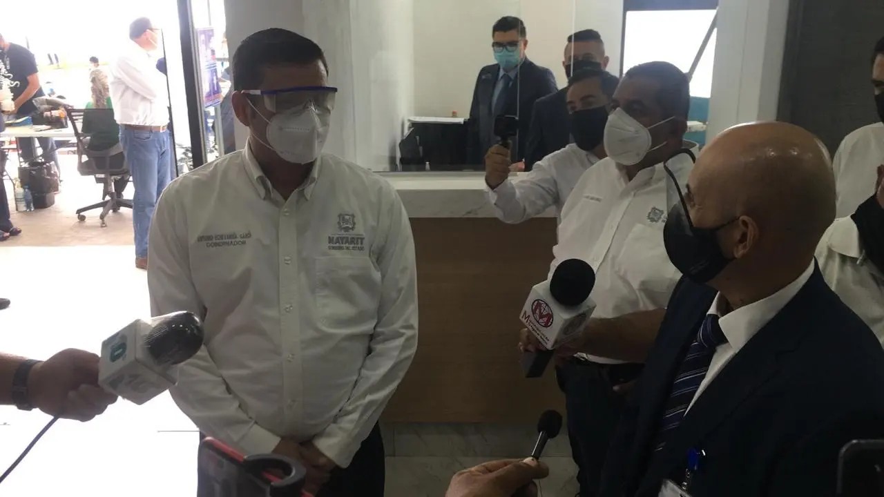 Nayarit. Entrega Toño Echevarría nuevo edificio de Recaudación de Rentas