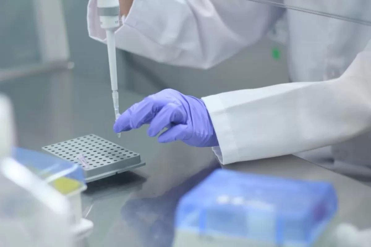 Aparece IHU nueva variante de COVID-19