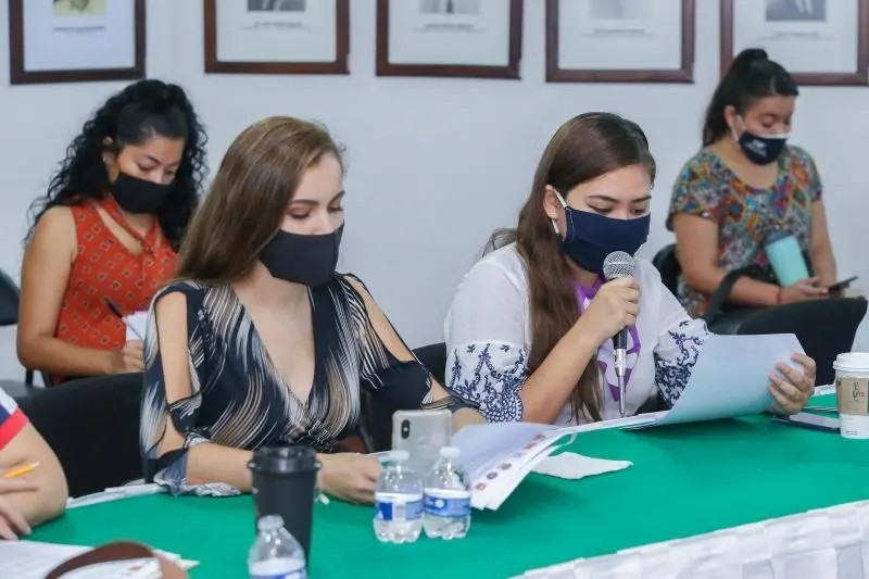 Ofrece Alcalde Disculpa a Colectivos de Mujeres