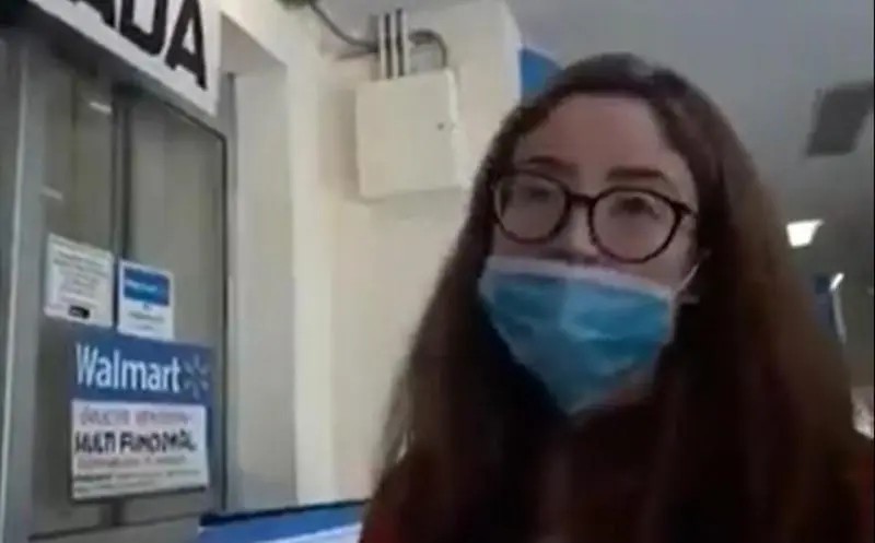 Despiden  #Lady3Pesos por insultar a empleados de WaltMart