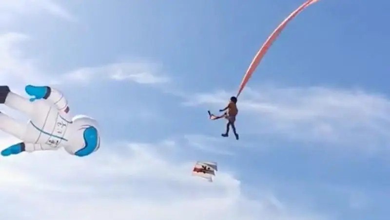 VIDEO: Niña de 3 años es lanzada por los aires enredada en un cometa