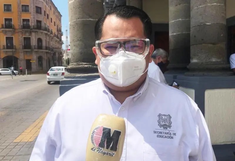 Nayarit. Piden a escuelas no \"chantajear\" a padres de familias con cuotas voluntarias