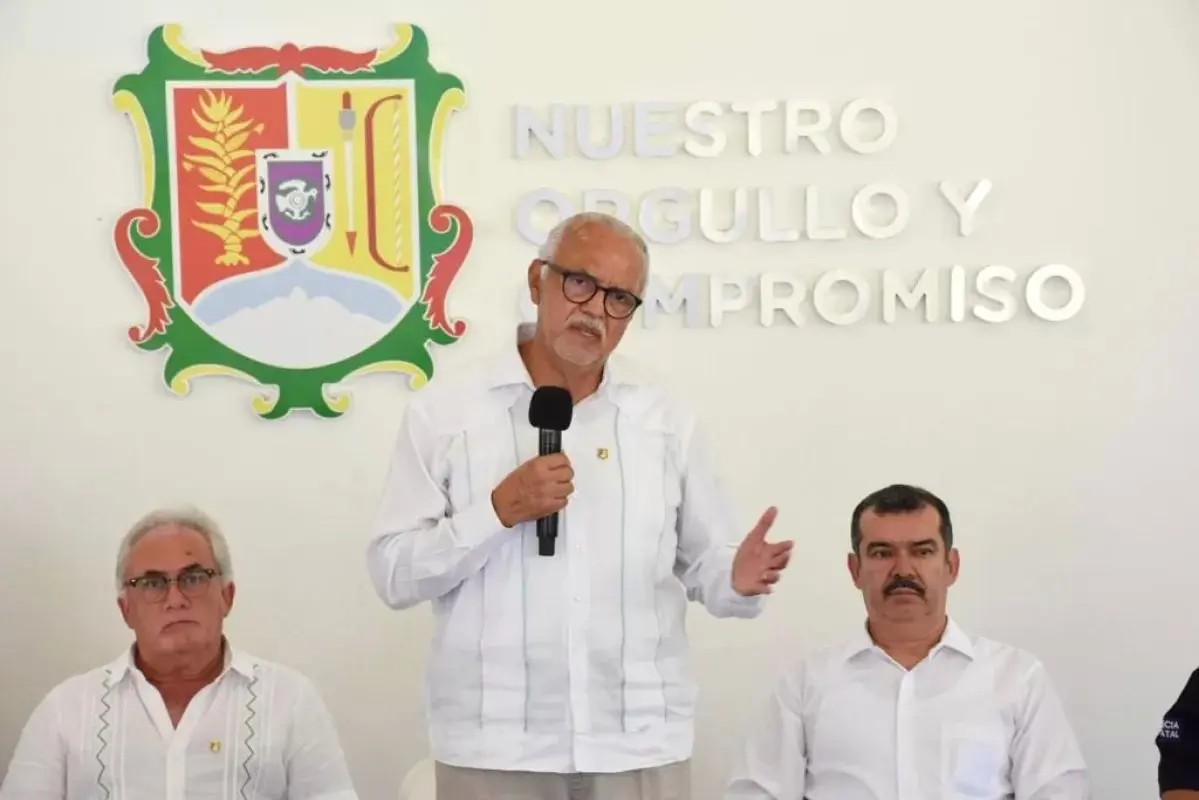 Serán entregados uniformes, útiles, zapatos y mochilas a estudiantes