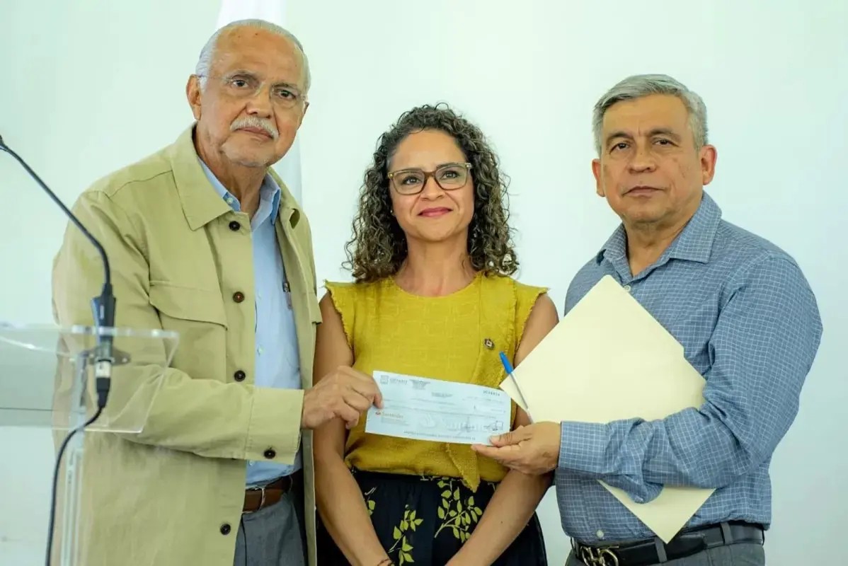 Respalda Navarro Quintero a la UAN