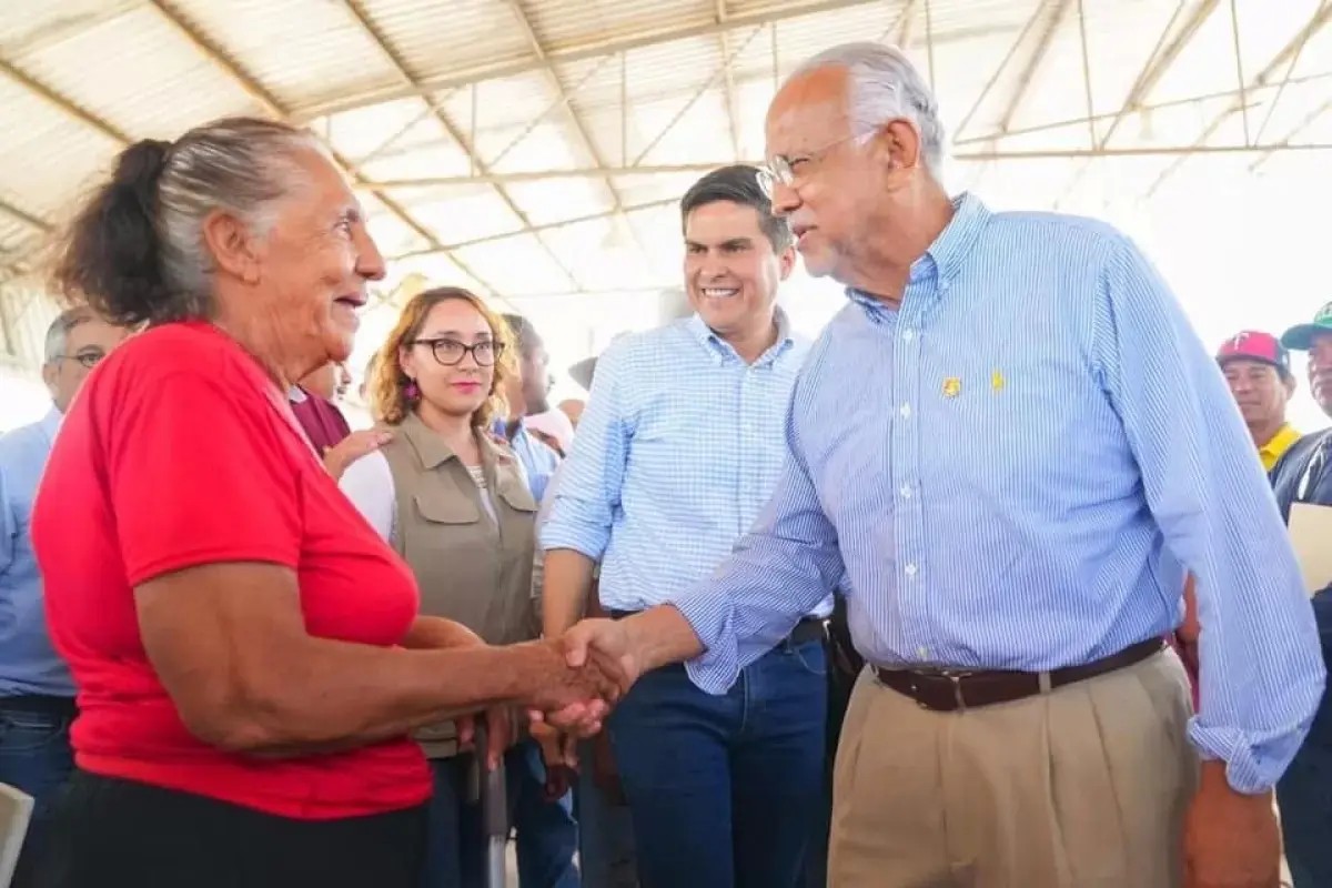 Gobierno de Nayarit y bienestar entregan apoyos para la emergencia social