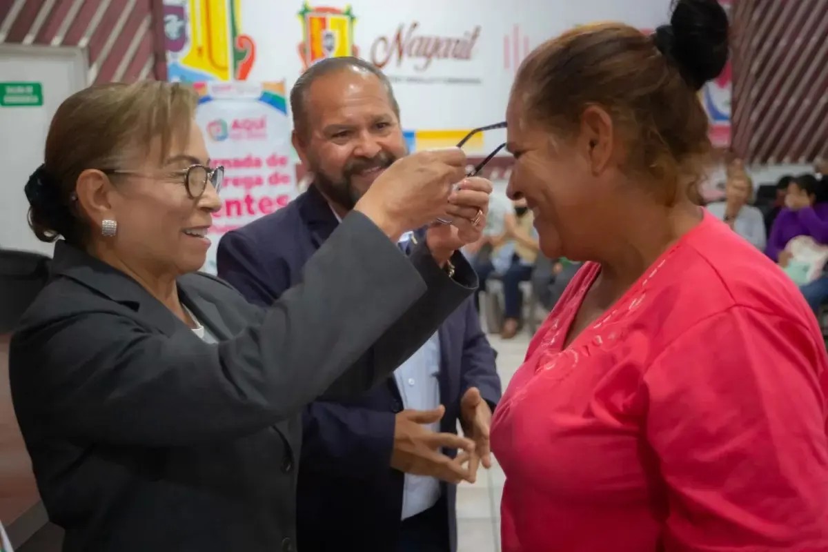 Fortalece DIF Nayarit la salud visual de familias de Tepic