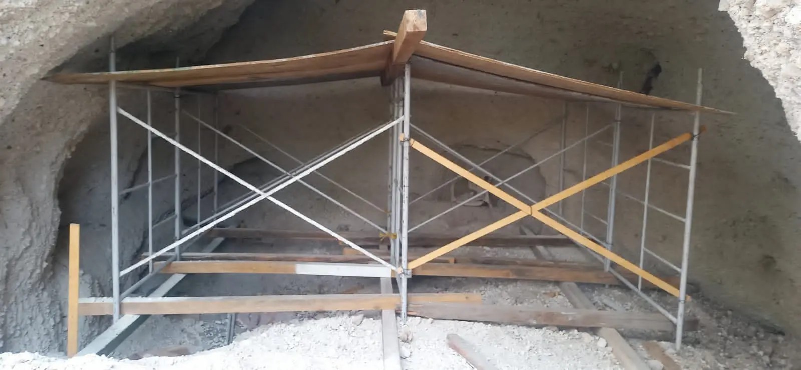 Concluyen labores de procesamiento en fosa clandestina del sitio conocido como La Cueva del Diablo